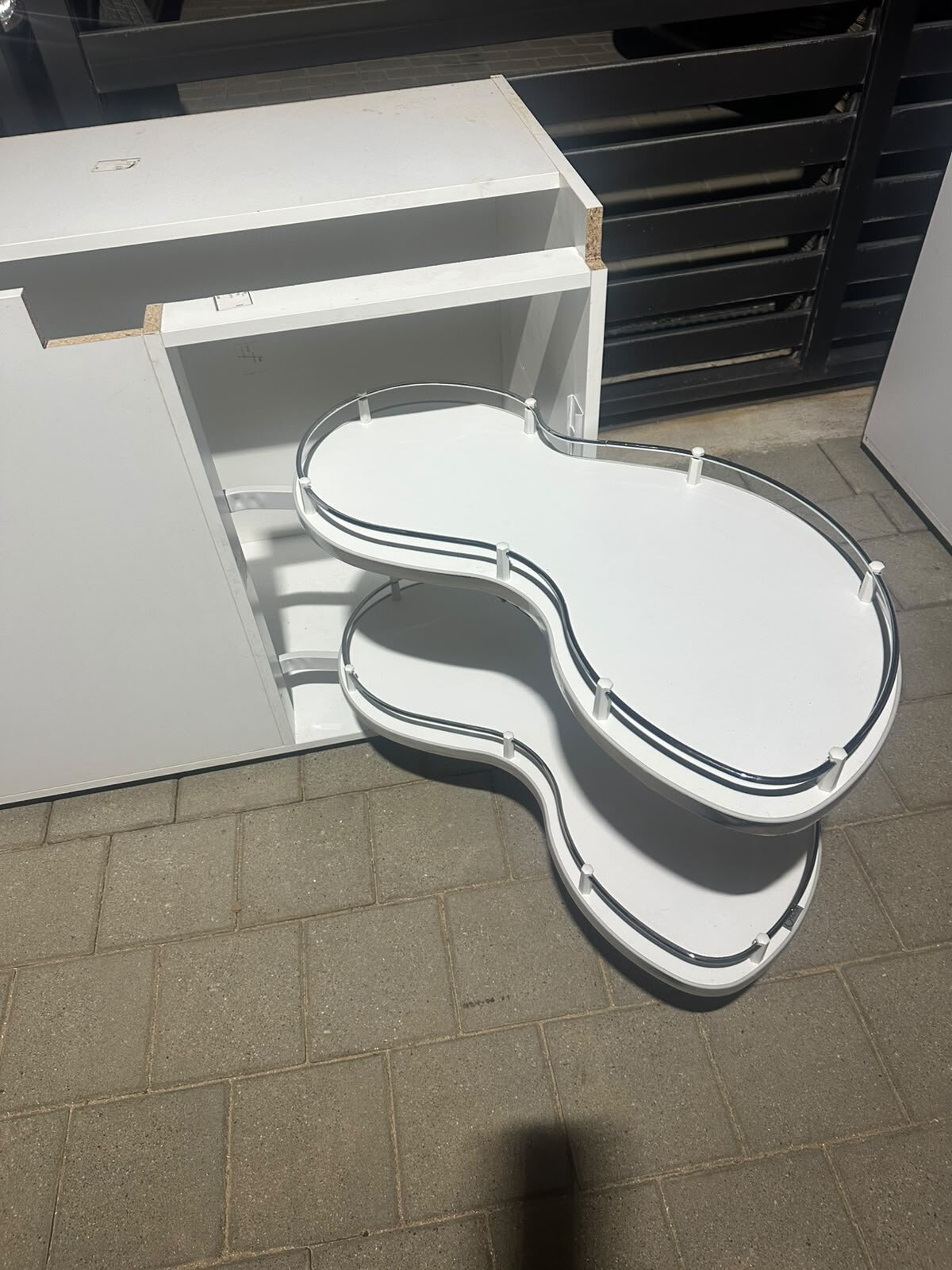 Renovierter Eingangsbereich mit Naturstein